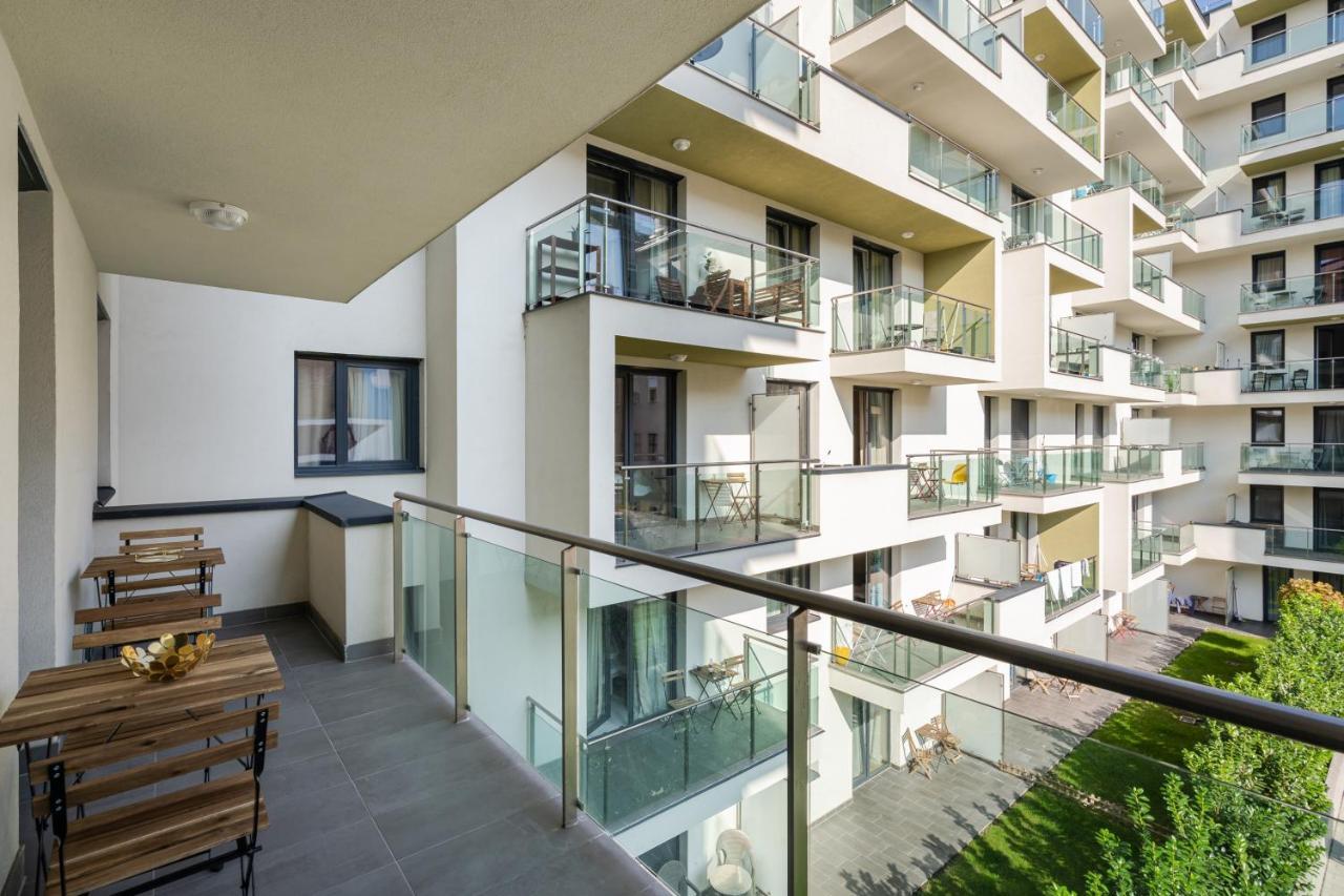 Navy Angel Apartment With Balcony Budapest Exterior foto