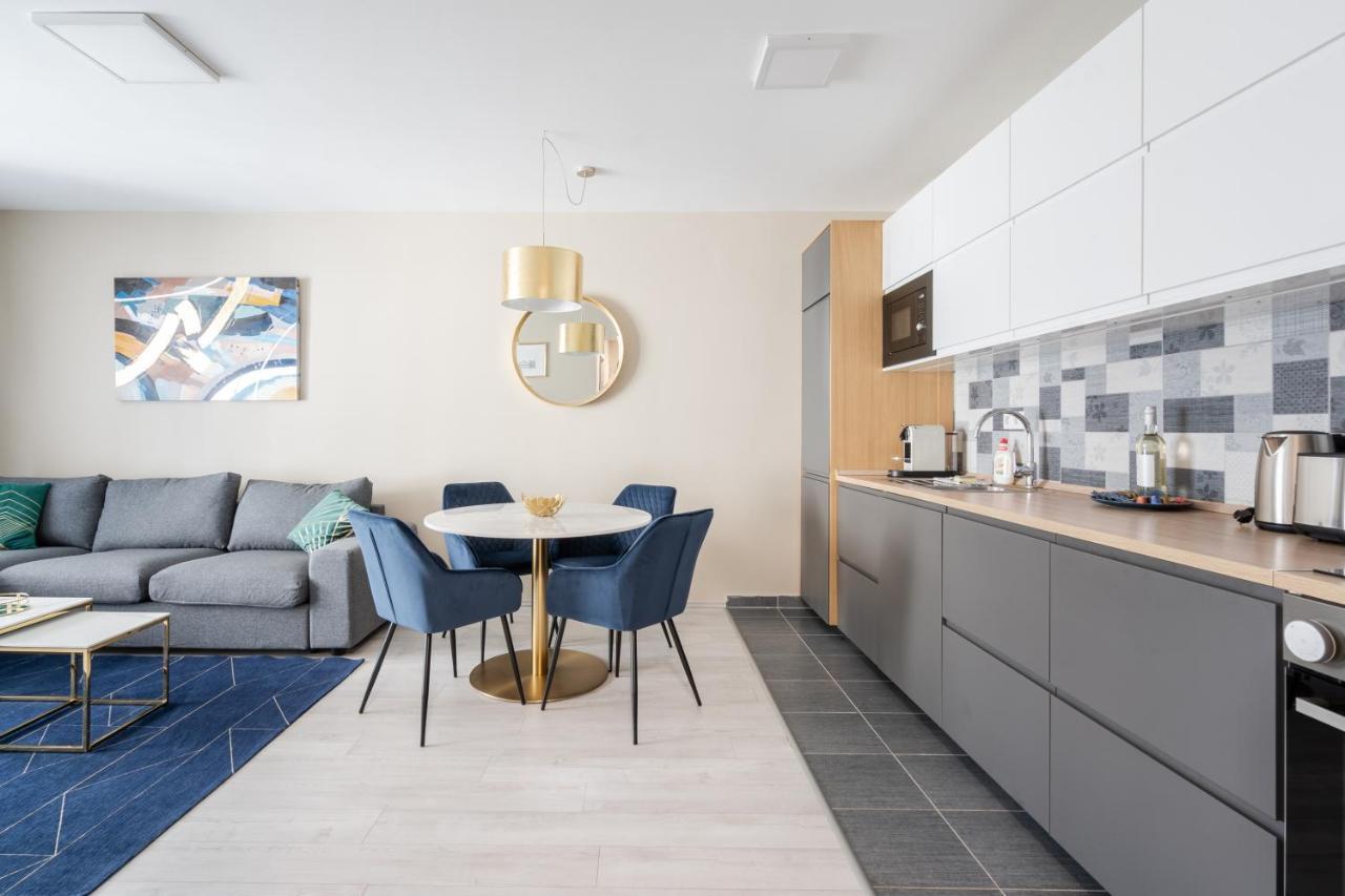 Navy Angel Apartment With Balcony Budapest Exterior foto